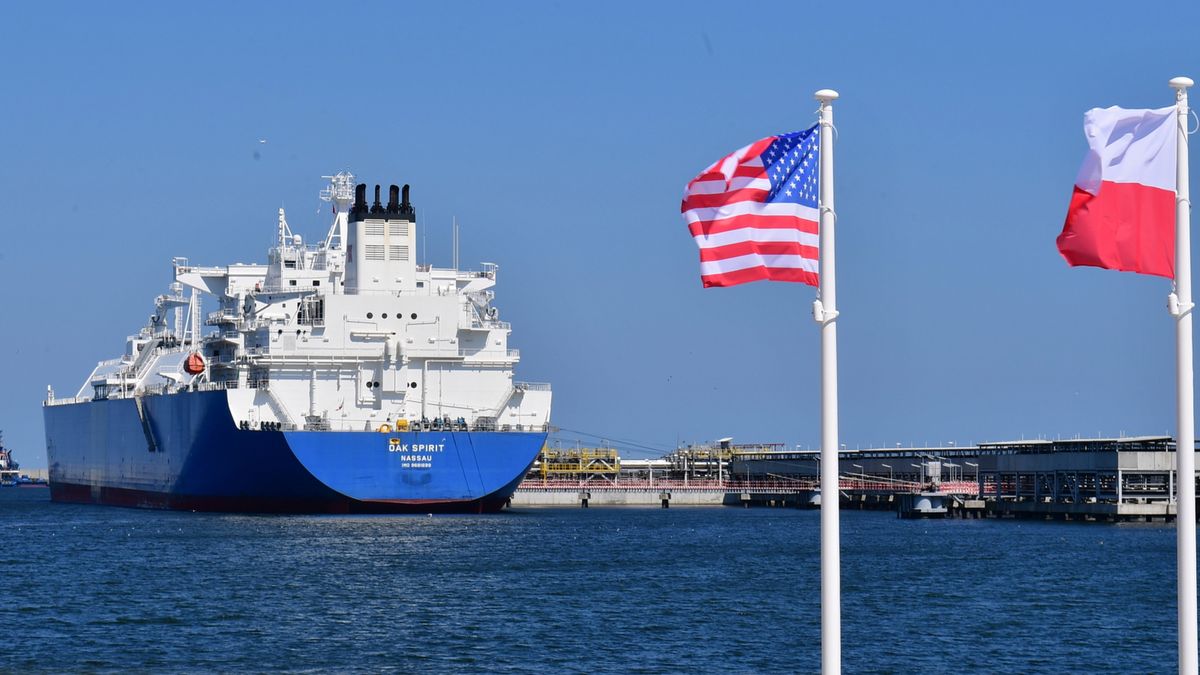 Gaz z USA wpłynął do Polski