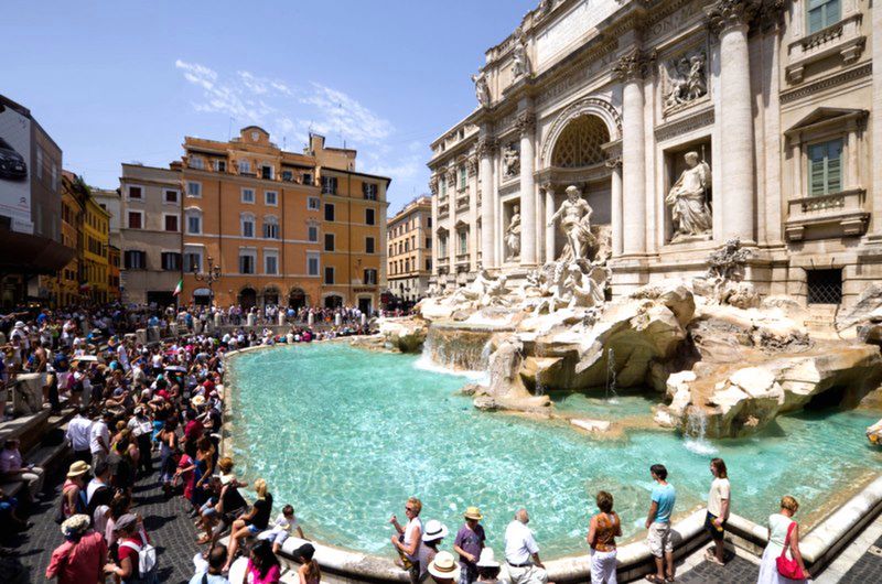 Rzym - rozpoczął się remont fontanny di Trevi