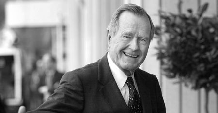 Zmarł George Bush senior. Ostatni z "normalnych" prezydentów prawicy