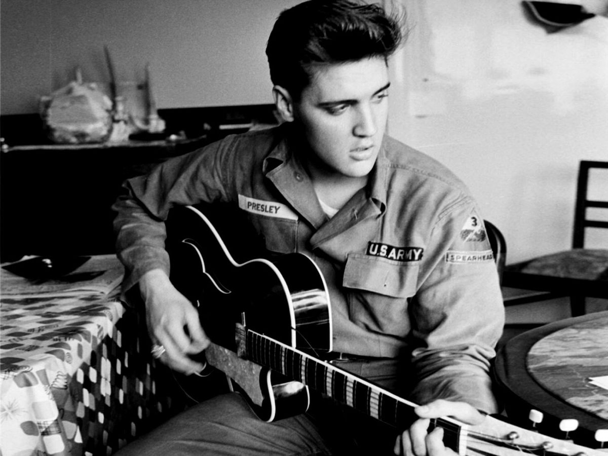 Elvis Presley pedofilem i gwałcicielem? Autor jego biografii jest tego pewny