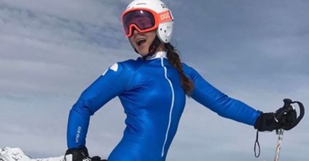 Kinga Rusin nawet w kombinezonie narciarskim jest szczuplutka!