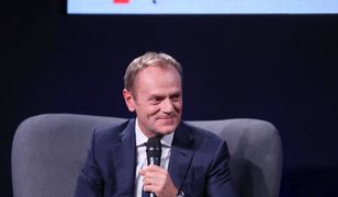 Spotkanie z Donaldem Tuskiem. Inteligentne show z humorem. "Żal, że nie startuje w wyborach"