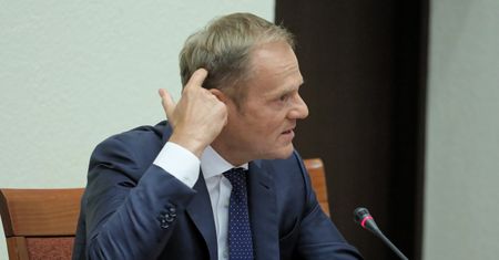 Tusk i Kopacz przed Trybunał Stanu? Eksperci tłumaczą, co im grozi