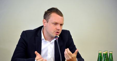 Michał Tusk pod przysięgą powiedział nieprawdę. Kłamstwo grozi tu więzieniem