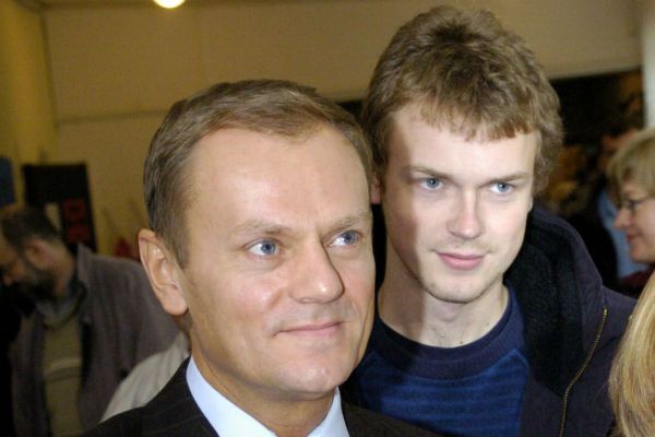 Młody Tusk brzydzi się polityką