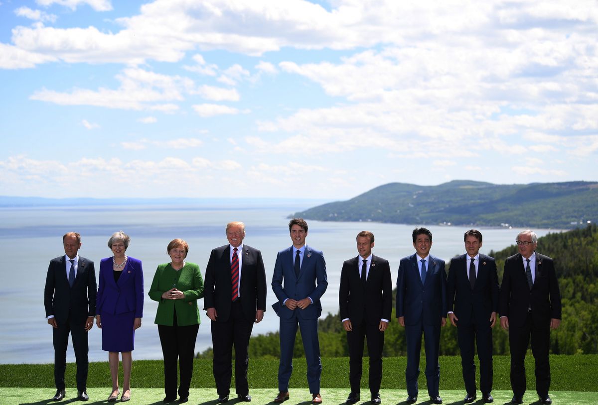 Donald Tusk znów bryluje na Instagramie. Chwali się zdjęciami ze szczytu G7
