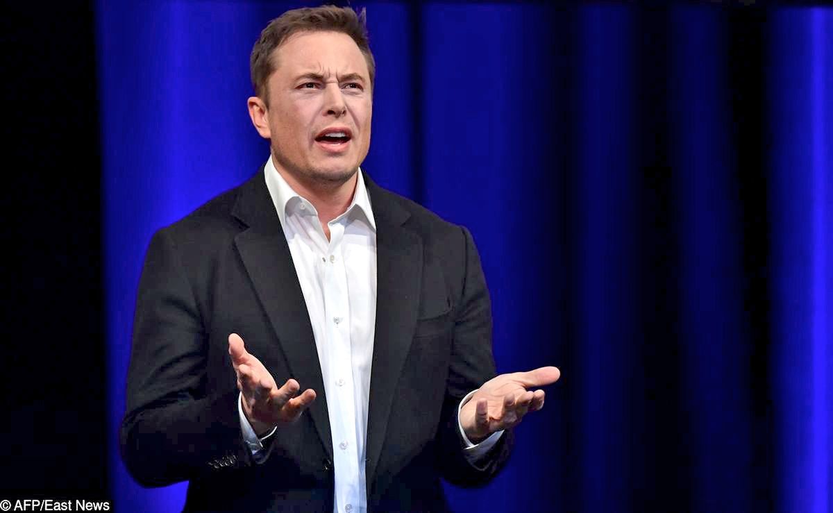 Musk skasował konta SpaceX i Tesli. Wystarczyła zaczepka internauty