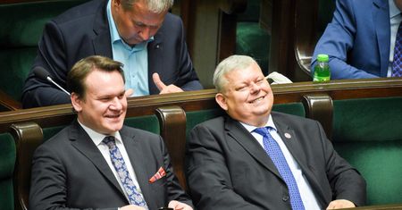 Dominik Tarczyński dostał prezent od Marka Suskiego. "Piękna robota!"