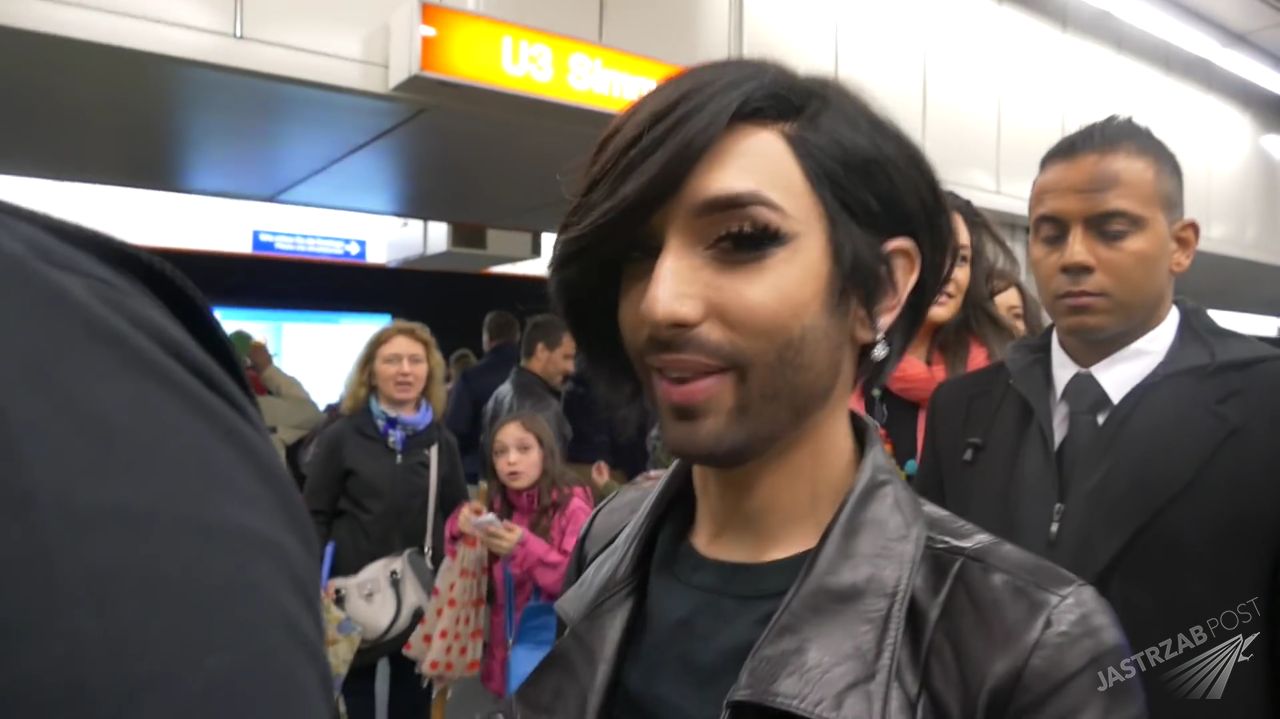Conchita Wurst w metrze w Austrii pojechała na Eurowizję 2015
