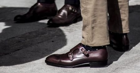 Eleganckie obuwie to wizytówka mężczyzny. Podpowiadamy, jakie wybrać