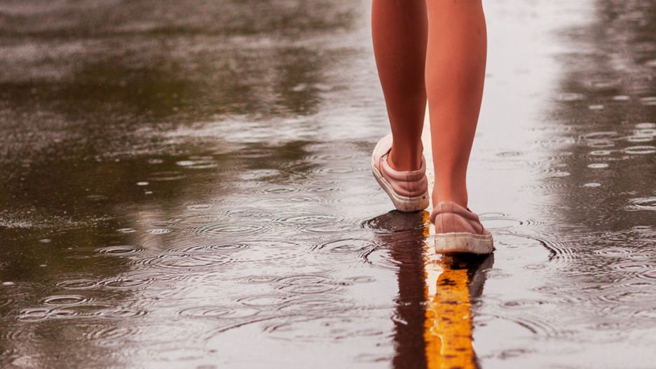 Sposoby na przemoknięte buty jesienią