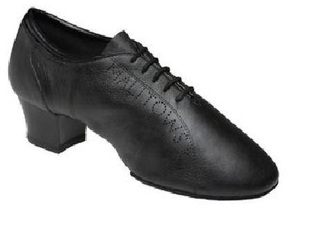 "Tylko taniec": Malitowski ma własną linię butów!