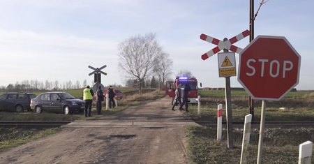 Wielkopolskie. Pociąg zmiótł auto. 20-latkowie nie przeżyli