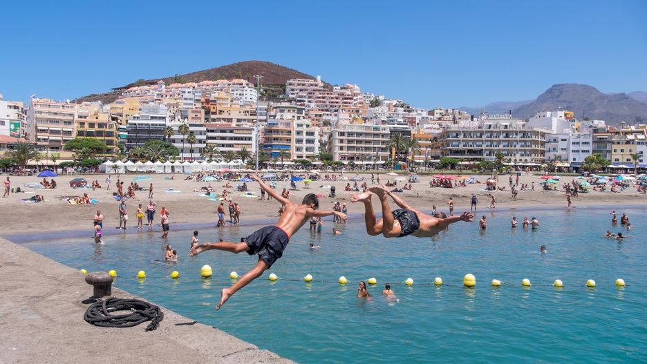 Wyspy Kanaryjskie to kierunek, który Polacy coraz chętniej wybierają na zimowy urlop