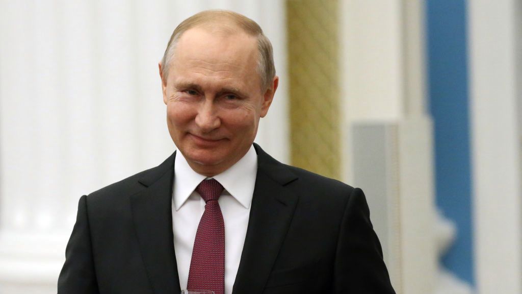 Putin walczy o poparcie. Rozszerza programy rodzinne