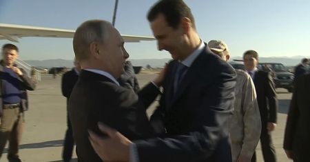 Putin ogłosił zwycięstwo w wojnie z ISIS. Przy okazji pokazał Asadowi, kto naprawdę rządzi w Syrii