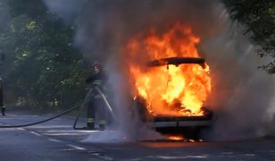 Zielona Góra: auto stanęło w ogniu podczas jazdy