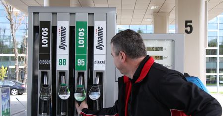 Nagłe zmiany cen paliw. Na stacjach może być drożej