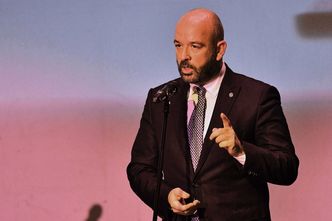 Buspasy dla samochodów. Jacek Sutryk popiera Morawieckiego