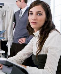 Praca w biurze prostsza niż w fabryce