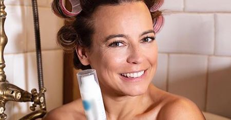 Anna Mucha wynurzyła się z wanny w czasie kąpieli. Poczuła się jak Kleopatra i nie zostawiła nic dla wyobraźni