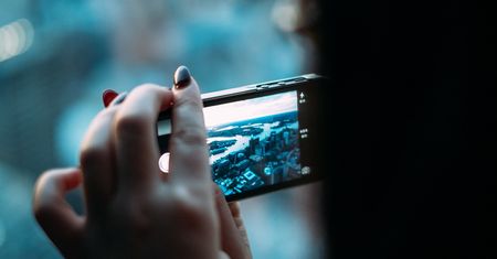 Smartfon z wysuwanym aparatem – nowa moda?