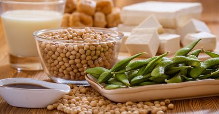 Naturalne sposoby na łagodzenie objawów menopauzy