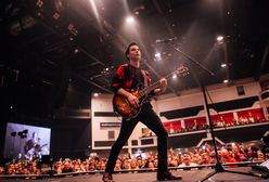 Sala koncertowa wypełniona po brzegi. Tak się walczy z koronawirusem w UK