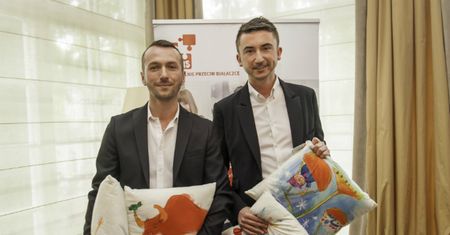 Duet Paprocki i Brzozowski ponownie dla Biedronki: charytatywnie czy dla korzyści?