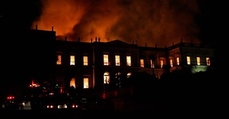 Wielki pożar brazylijskiego Muzeum Narodowego. Spłonęły bezcenne eksponaty