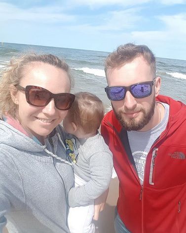 Anna Guzik z dziećmi nad morzem. Pokazała urocze zdjęcia z wakacji