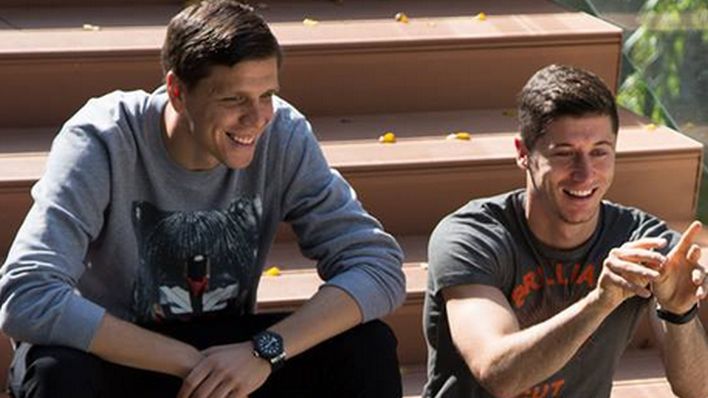 Robert Lewandowski, Wojciech Szczęsny
Fotografia: YouTube