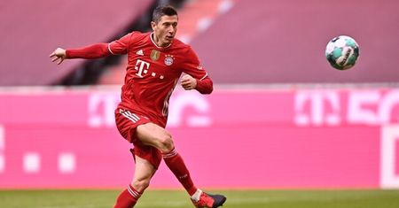 Robert Lewandowski wrócił do gry i strzelił gola, ale jego Bayern sensacyjnie przegrał na wyjeździe z Mainz 1:2.