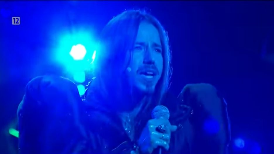 Michał Szpak zaśpiewał nowy singiel.
