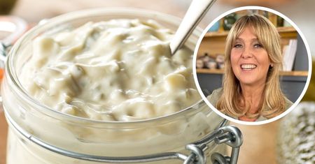 Ewa Wachowicz podzieliła się przepisem na sos do jajek. Smaczniejszy od majonezu