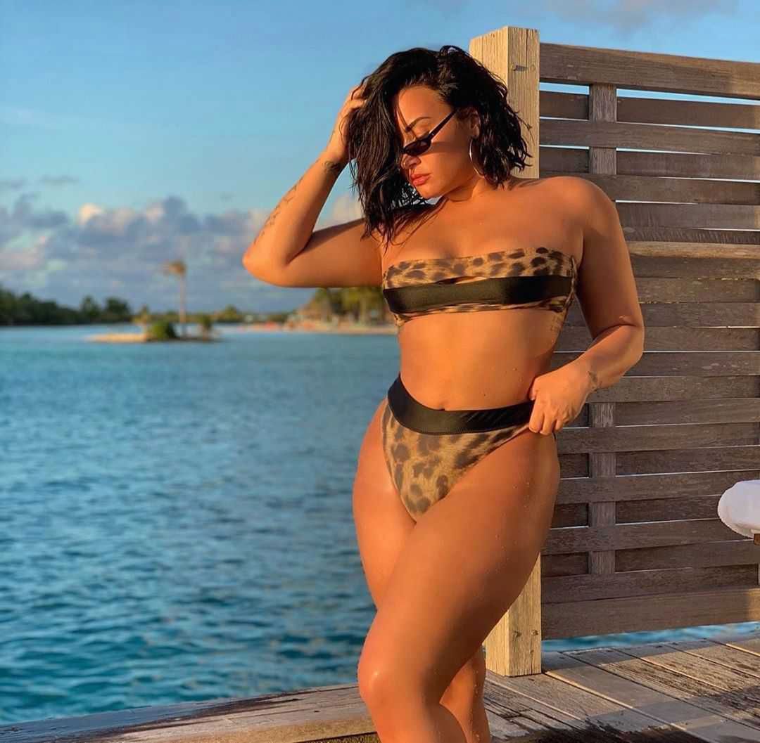 Demi Lovato w bikini