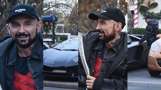 Zadowolony Patryk Vega wsiada do "batmobilu" za 2,5 miliona złotych (ZDJĘCIA)