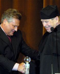 Havel doktorem honoris causa Uniwersytetu Warszawskiego