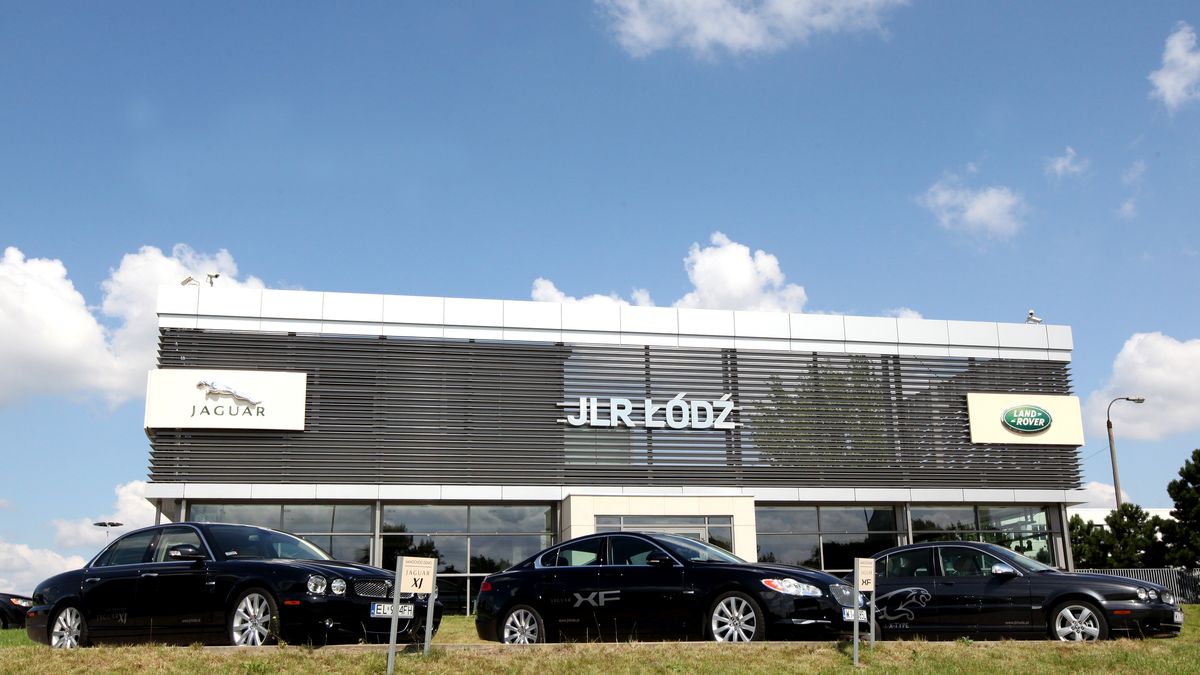 British Automotive Holding to generalny importer, wyłączny przedstawiciel na Polskę oraz diler samochodów Jaguar oraz Land Rover.