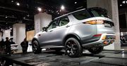 Land Rover wyciągnął duże działa we Frankfurcie. Na targach pokazał potężnego Discovery SVX