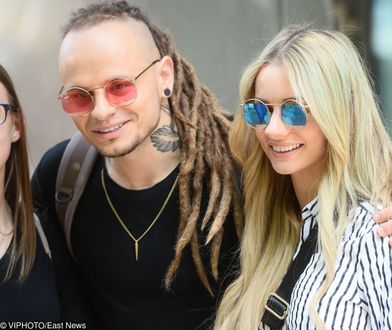 Zrobił salto i wpadł na kobietę. Prokop i Wellman nie powstrzymali się od komentarza