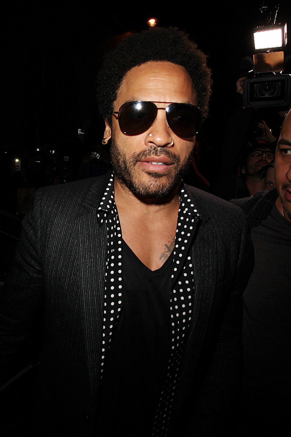 Lenny Kravitz przesadził z... szalikiem! To zdjęcie zawojowało Instagram