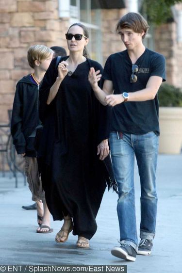 Angelina Jolie i Oliver Crane na zakupach z Shiloh Jolie-Pitt