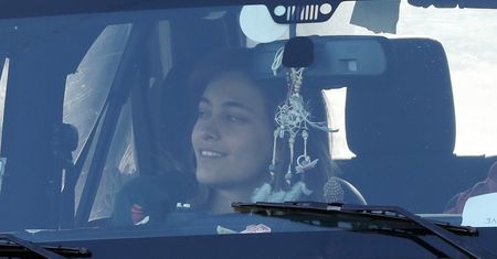 Paris Jackson miała zasnąć za kierownicą po próbie samobójczej. Odpowiedziała