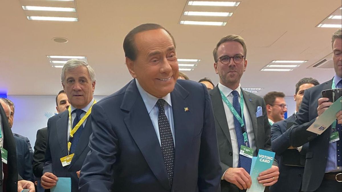 silvio berlusconi donald tusk