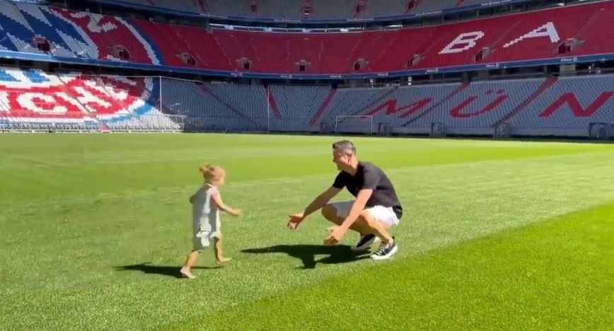 Anna i Robert Lewandowscy żegnają się z Monachium