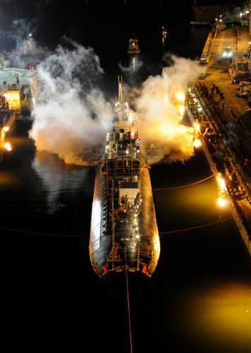 Pożar na USS Miami: podłożył ogień na okręcie, bo chciał wyjść z pracy