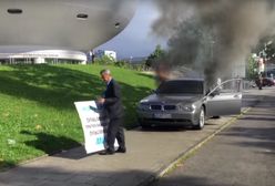 Przedsiębiorca walczy z gigantem podpalając auta
