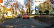 Nie ustąpił pierwszeństwa dzieciom na pasach – VIDEO