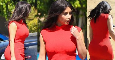 Kim Kardashian w czerwonej mini! Sexy?!